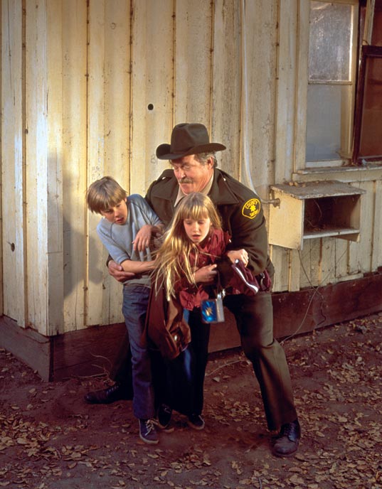 Still 3 from 'Escape to Witch Mountain' John Hough (1975) SciFiMovies Still 3 from 'Escape to Witch Mountain' John Hough (1975) SciFiMovies