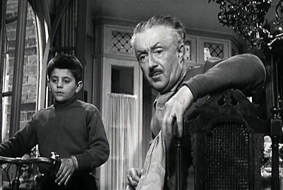 Des bêtes curieuses - À pied, à cheval et en spoutnik!