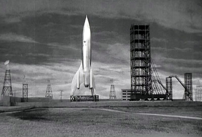 Lancement prochain sur le sol soviétique - À pied, à cheval et en spoutnik!