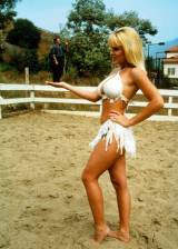 ©1995 Concorde-New Horizons - L'attaque de la pin-up géante (Attack of the 60 Foot Centerfolds)