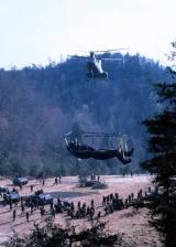 ©1986 De Laurentiis Entertainment Group - King Kong 2 (King Kong Lives)