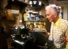 ©1987 Amblin Entertainment - Miracle sur la 8ème rue (*batteries not included)