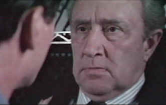 Martin est furieux envers Bartok - La Mouche 2 (The Fly II)