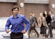 © 2010 Warner Bros - S8 - Smallville (Smallville)