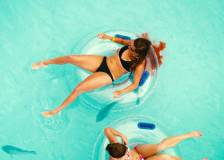 ©2012 Dimension Films - Piranha 3DD (Piranha 3DD)