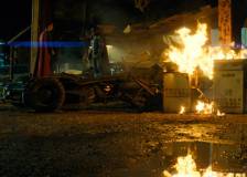 ©2015 Warner Bros - Batman v Superman: Dawn of Justice (Batman v Superman: Dawn of Justice)
